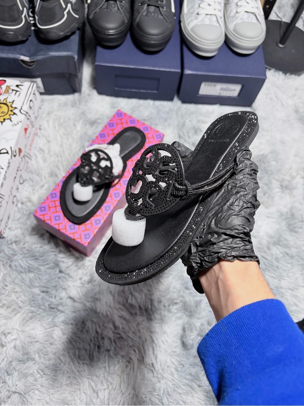Tory Burch Black Logo Cutout Toe-Post Sandal